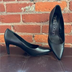 Women’s Black Pumps, NW/O Tag, Size 9.5